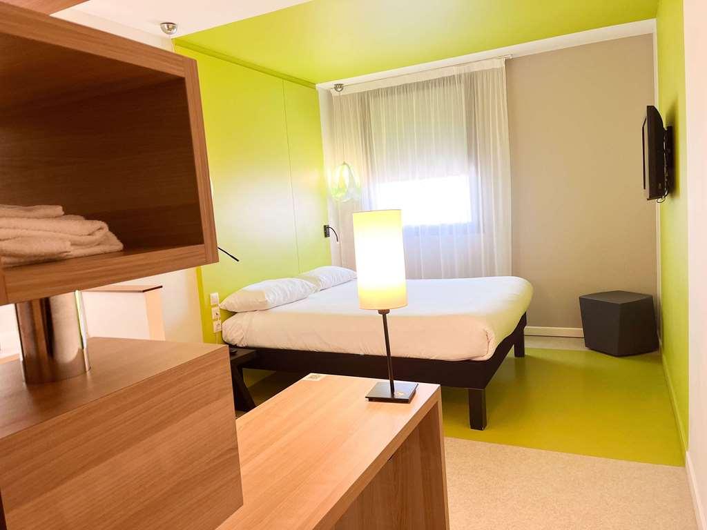 Ibis Styles Nimes Gare Centre Hotel Room photo